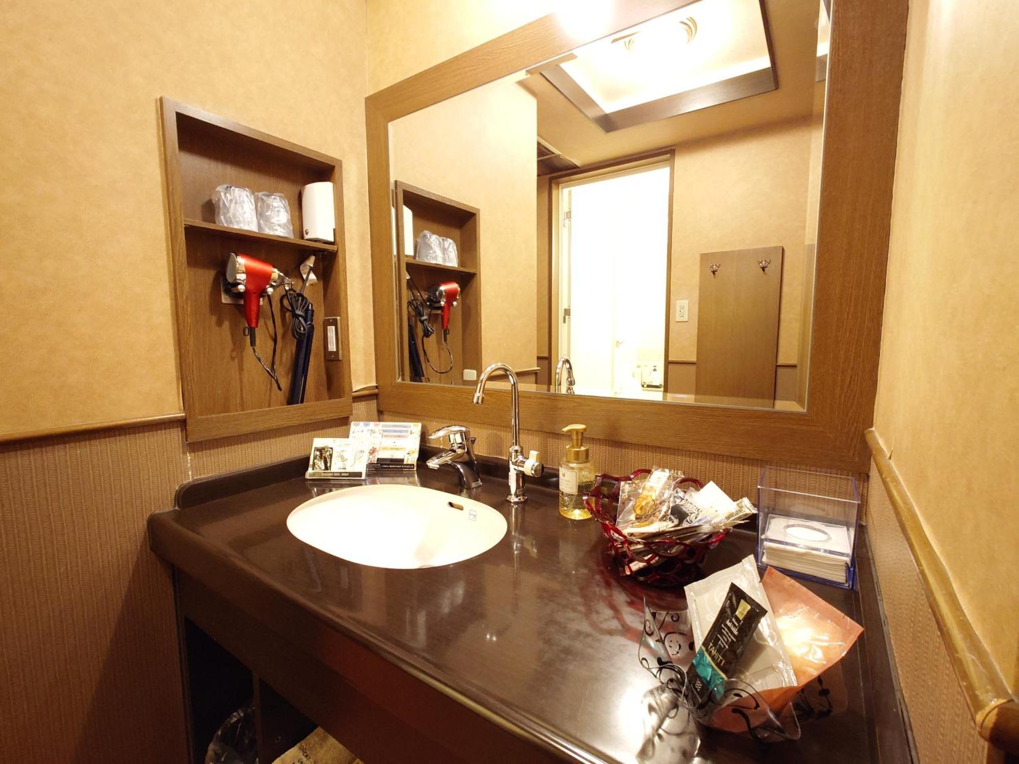 ホテル カーシュ Cache 男塾ホテルグループ (Adults Only) Himeji Exterior photo